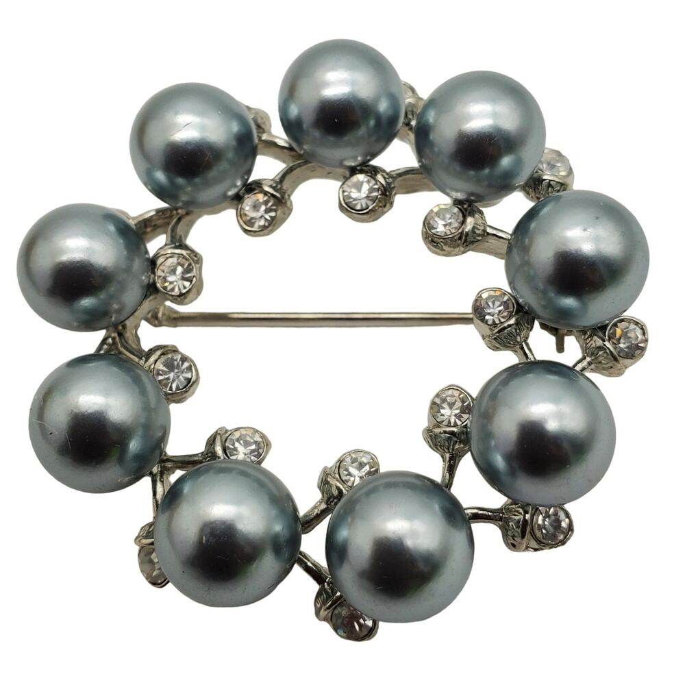 Retro Silver Gray Faux Pearl Brooch Pave Rhinestone Round Circle Pin Wreath 70s